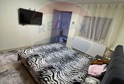 Casă cu 5 camere cu Teren 178 Mp în Central - 2