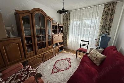 Vand(schimb cu 2 cam) apart.3 cam.decom.st.88 mp.,et.4 din 4,Podgoria,str.M.Costin - 8