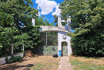 Casă cu 9 camere cu Teren 2375 Mp în Central - 6