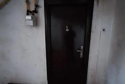 Apartament cu 3 camere decomandat în Aninoasa - 3