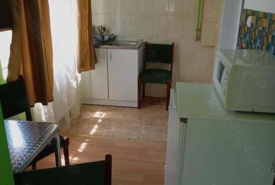 Casă cu 4 camere în Central - 9