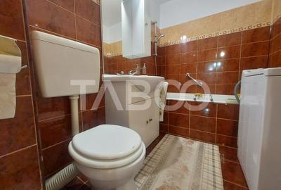 Apartament 4 camere decomandate de vanzare 2 bai zona Strand din Sibiu - 6