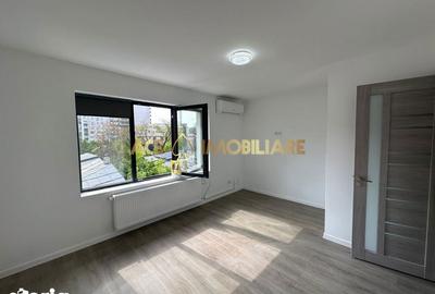 Casă cu 6 camere cu Teren 180 Mp în Vitan - 12