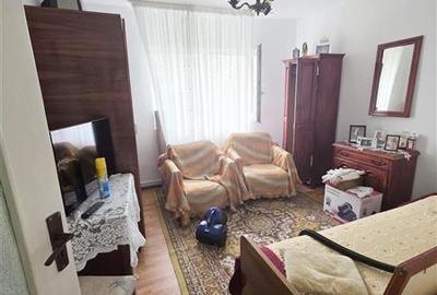 Apartament cu 2 camere decomandat, mobilat în Triaj - 12