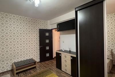 Garsonieră decomandată în Ipotești - 8