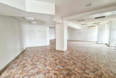 Spațiu comercial, de 93 mp, în Central - 2