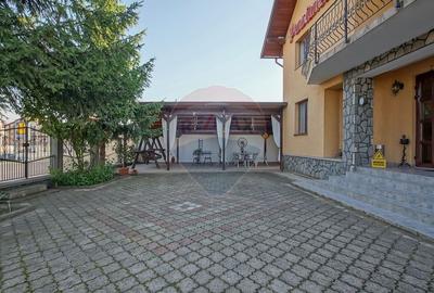 Casa / Vila de vanzare in Rasnov, afacere-Pensiune clasificata - 59