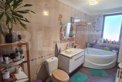 Apartament cu 4 camere, 116 mp, gradina 100 mp, 3 parcari, zona Florilor - 16