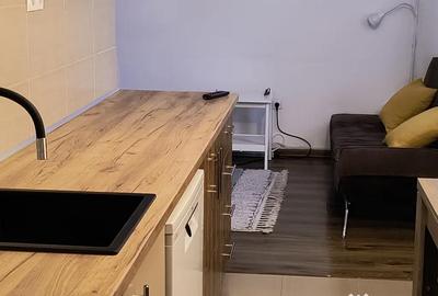 Apartament cu 3 camere decomandat în Central - 1