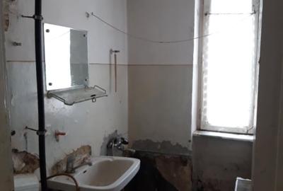 Vand apartament 2 camere etaj 1 Moroasa Resita - 4