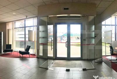 Spațiu comercial, de 160 mp, în Micro 3 - 3