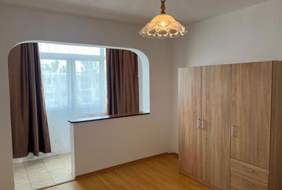 Apartament cu 2 camere semidecomandat în Podu Roș - 2