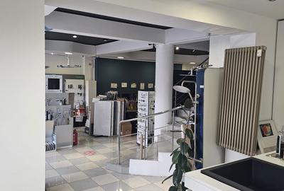 Spațiu comercial, de 664 mp, în Central - 5