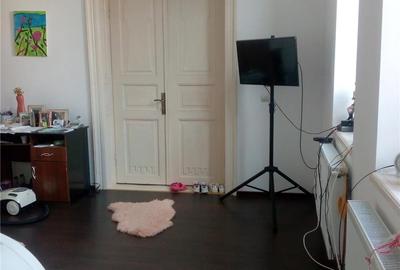 Casă cu 6 camere cu Teren 298 Mp în Corabia - 7
