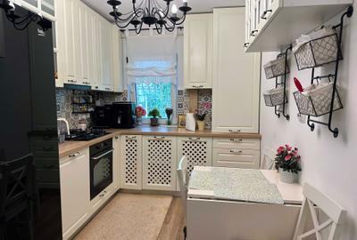Apartament cu 3 camere decomandat în Central - 4