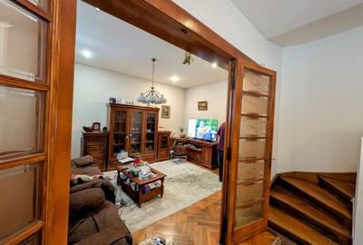 Unirii,D+P+E+M,Parc Carol,postbelic,renovata,semineu,plansee beton,curte-parcare - 5