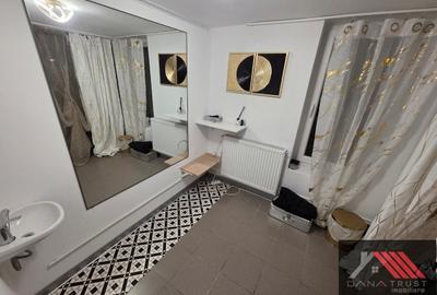 Spațiu comercial, de 78 mp, în Complex Studențesc - 12