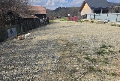 Teren de 2219 mp, în Hangani - 1