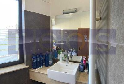 VANZARE 3 CAMERE DECOMANDAT DECOMANDAT - 8