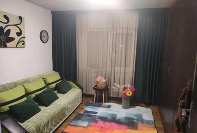 Apartament cu 3 camere decomandat în Central - 1
