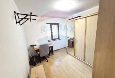 Apartament cu 3 camere de vânzare în zona Mihai Bravu - 3