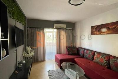 Apartament cu 2 camere decomandat, mobilat în Micro 3