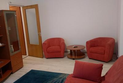 NICI NU ZICI CA ESTI LA BLOC - 3