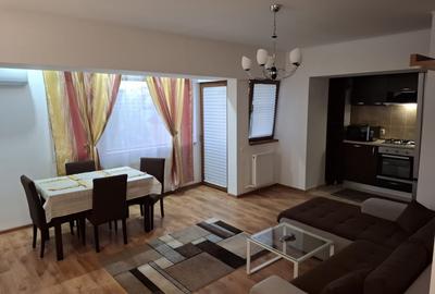 Apartament cu 3 camere decomandat în Titan - 2
