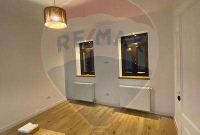 Casă cu 2 camere de închiriat în zona Tineretului - 11