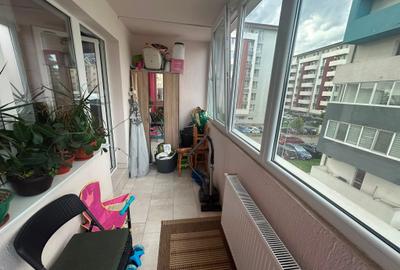 Apartament cu 3 camere decomandat în Berceni - 3