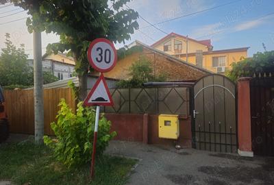 Vand casa in Zona Voluntari Zona BCR - 4