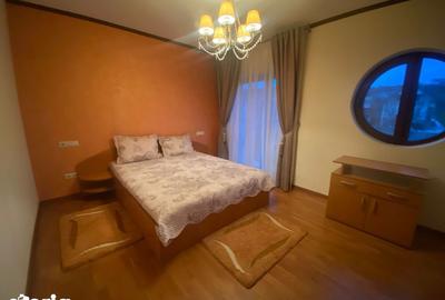 Casă cu 5 camere cu Canalizare în Central - 12