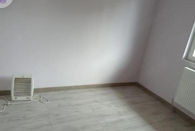 Casă cu 3 camere cu Teren 200 Mp în Central - 5