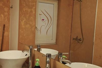 Spațiu comercial, de 70 mp, în Central - 2