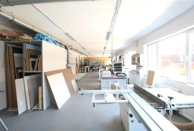 Spatiu comercial de inchiriat ,centrala proprie , zona Iosefin - 1
