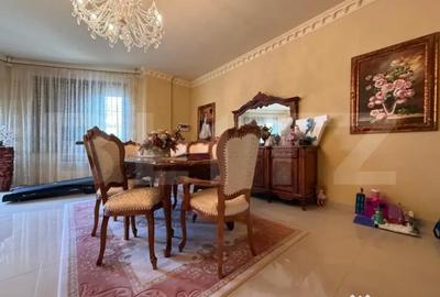 Casă cu 10 camere cu Teren 908 Mp în Central - 13