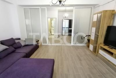 Apartament cu 3 camere semidecomandat, mobilat în Ștrand