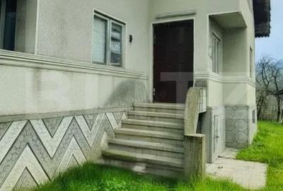Casă cu Teren 1755 Mp în Malu cu Flori - 3