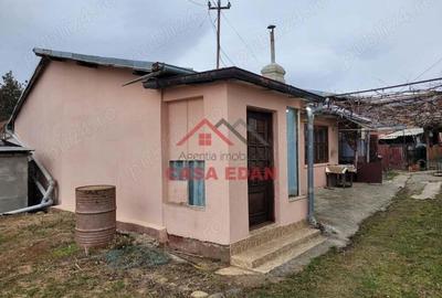 Casa in Banesti,-- 52.000e - 2