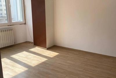 Apartament cu 2 camere decomandat în Central - 1