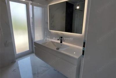 Casă cu Teren 235 Mp în Cetate - 10