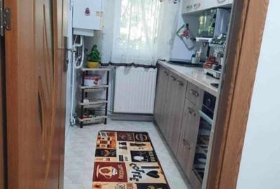 Vand apartament ,2 camere ,zona centrala! - 1