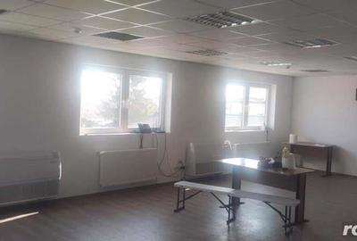 Spațiu comercial, de 1,000 mp, în Nord - 4