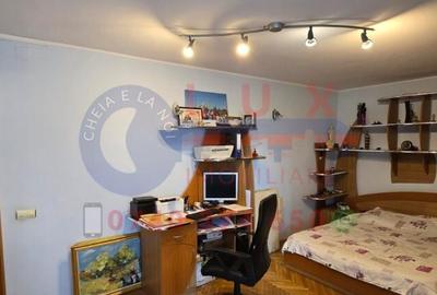 ID 3566 Apartament 3 camere transformat in 4 camere-Str VICTORIEI - 6