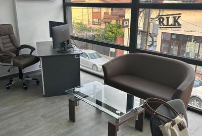 Spațiu comercial, de 35 mp, în Central - 3