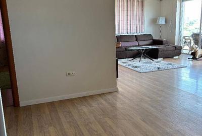 Apartament cu 3 camere în Andrei Mureșanu