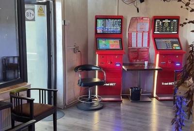 Spațiu comercial, de 42 mp, în Central - 4