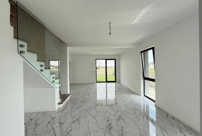 Duplex cu 4 camere cu Canalizare în Moșnița Veche - 2