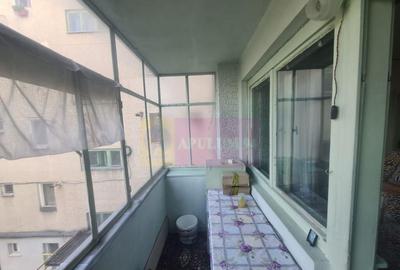 Apartament cu 2 camere decomandat în Piața Centrală - 3
