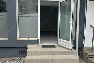 Spațiu comercial, de 90 mp, în Central - 2